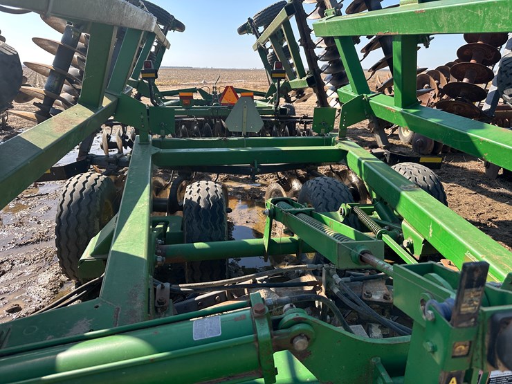 john-deere-26-image-35