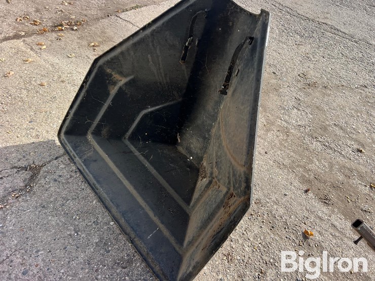 unload-auger-hopper-image-1