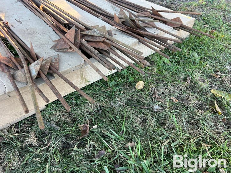 4'-electric-fence-posts-image-11