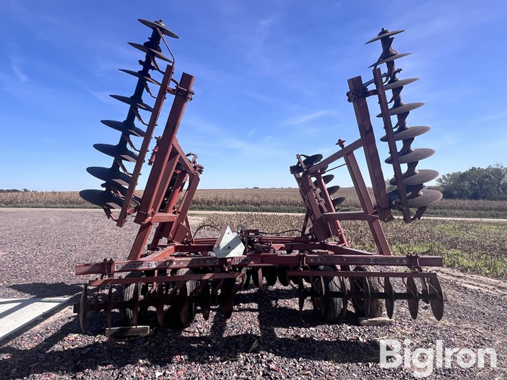 massey-ferguson-820-image-6