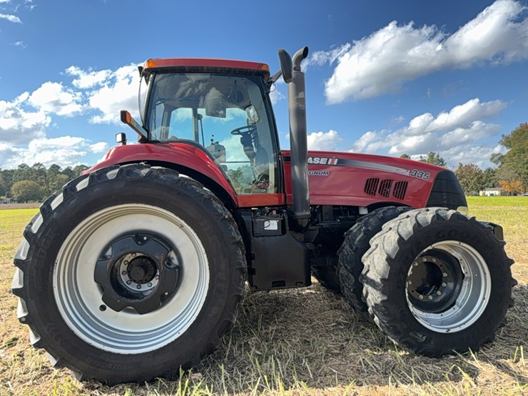 case-ih-magnum-335-image-6