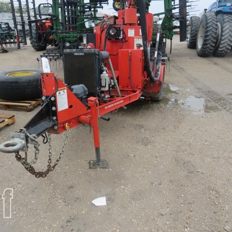 SUPER SHOT BLACK TOP CRACK FILLING MACHINE 213