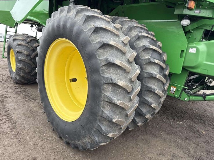 john-deere-s680-image-35