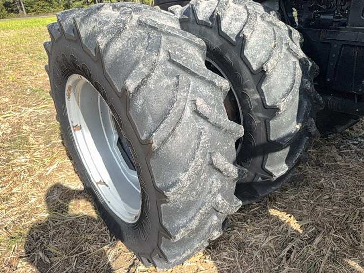 case-ih-magnum-335-image-43