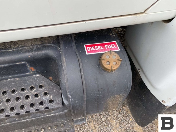 1992-international-4900-image-34