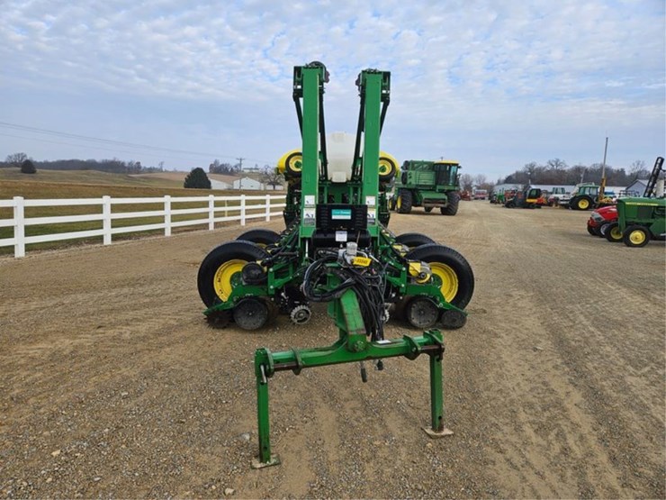 john-deere-1770nt-image-8