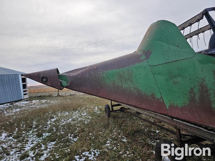 john-deere-224-image-17