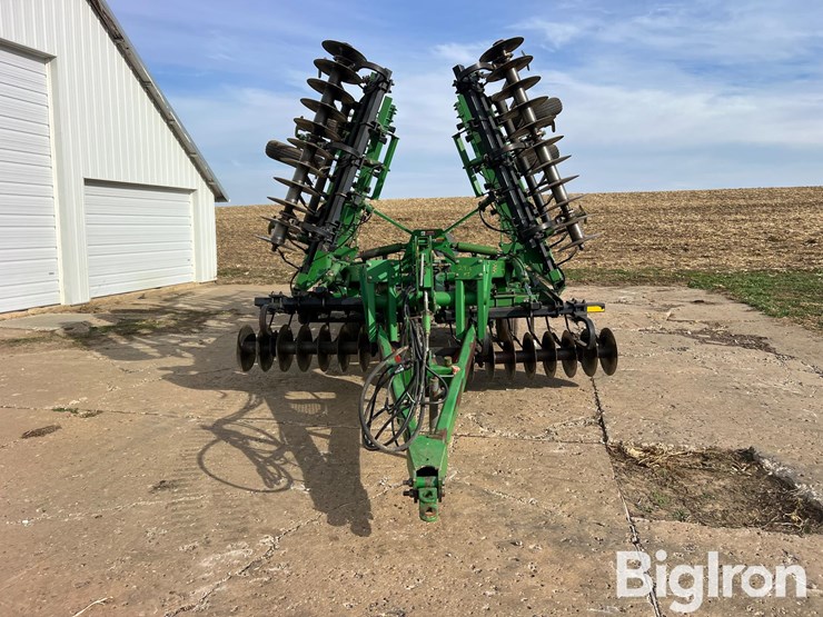 john-deere-726-image-2