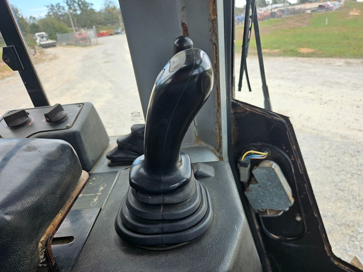 2002-caterpillar-d5g-xl-image-42