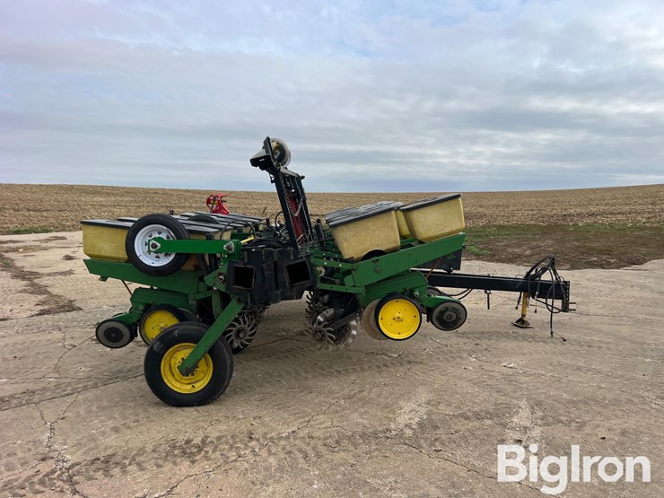 john-deere-7000-image-4