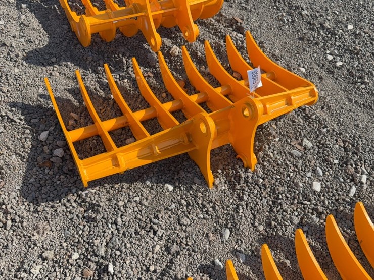 caterpillar-305-image-2