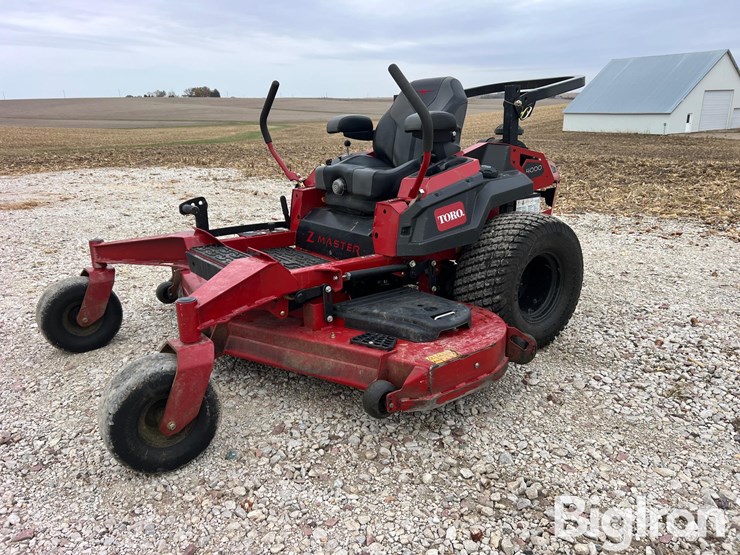 toro-4000-z-master-72"-zero-turn-mower-image-1