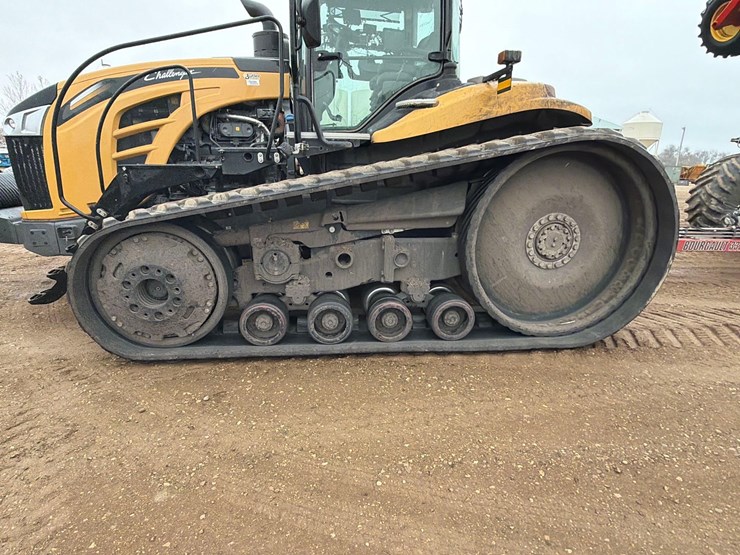 2016-challenger-mt875e-image-11