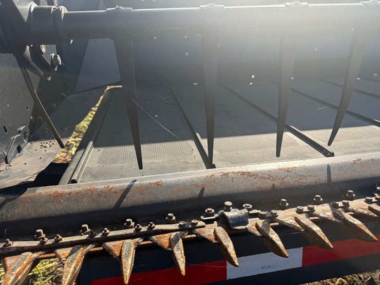 2014-macdon-40-foot-flex-draper-head----header-cart-not-included-image-42