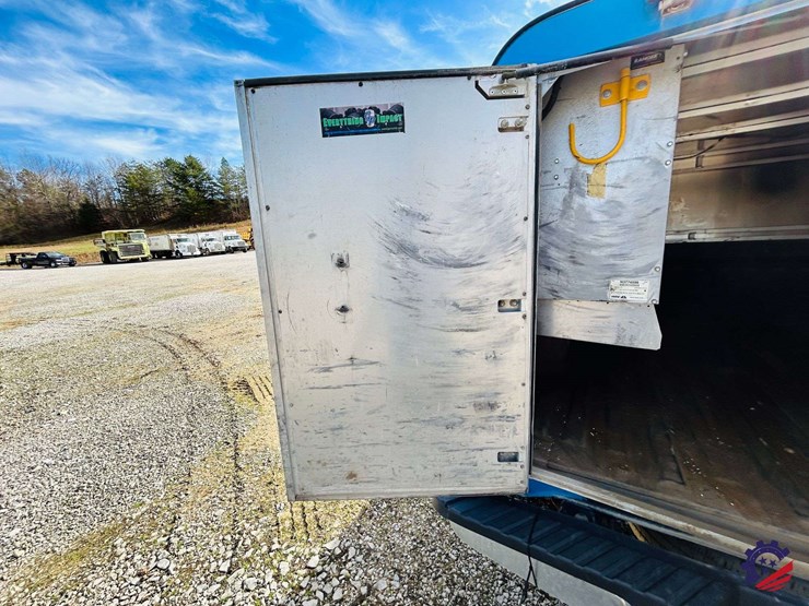 2013-ford-f150-xl-image-37