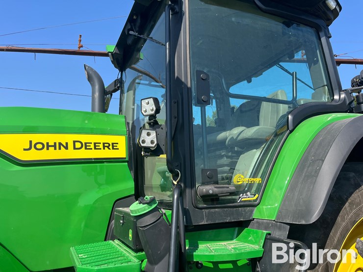 2020-john-deere-8r-340-image-19