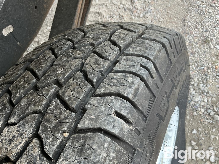 2014-ford-e250-image-19