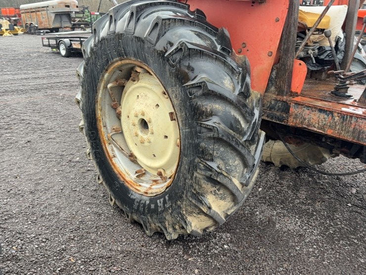 #3055-•-allis-chalmers-6080-tractor-image-7