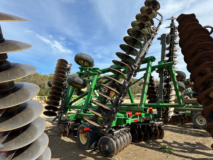 john-deere-2623-image-4