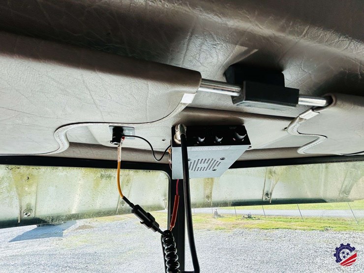 2007-peterbilt-340-image-166