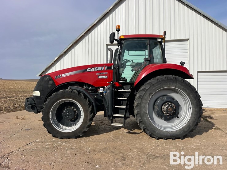 case-ih-315-magnum-mfwd-tractor-image-8