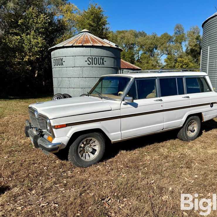 1985 Jeep Grand Wagoneer 4x4 SUV