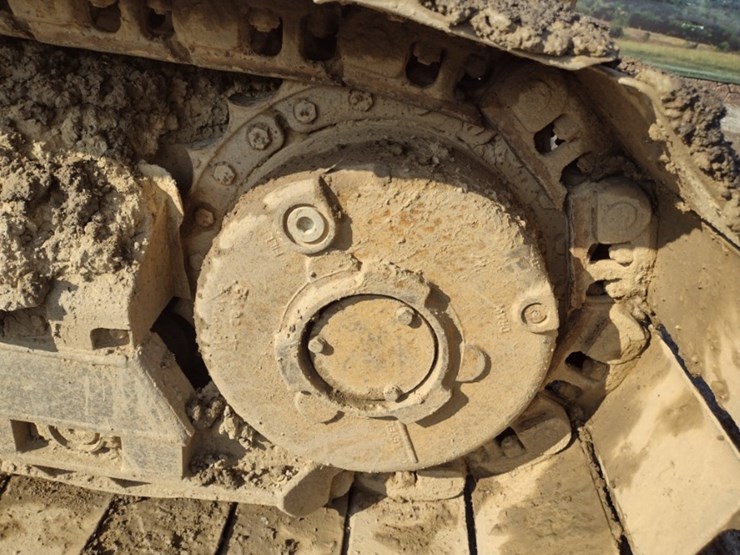 4-caterpillar-d5g-lgp-image-20