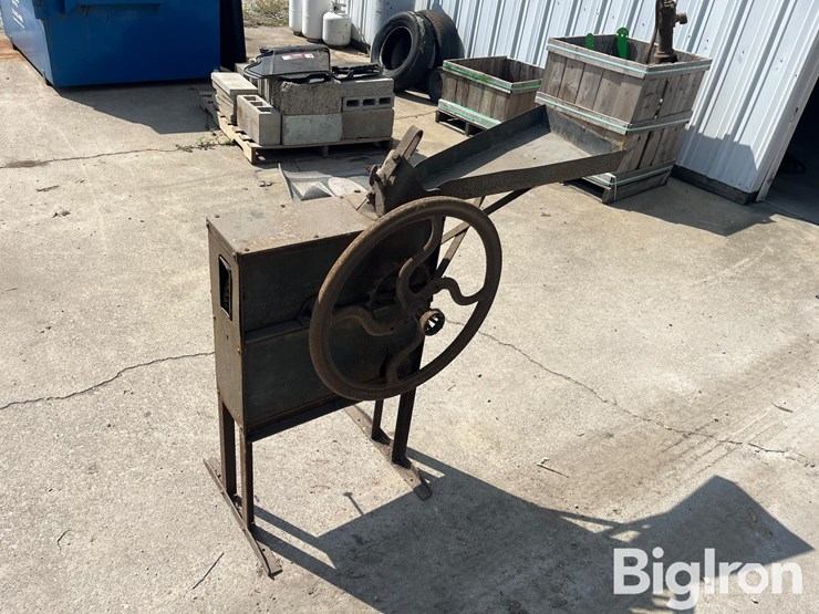 corn-sheller-image-10