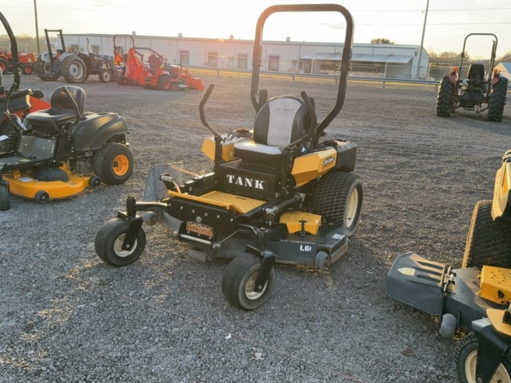 #3096-•-2011-cub-cadet-tank-zero-turn-lawn-mower-image-1