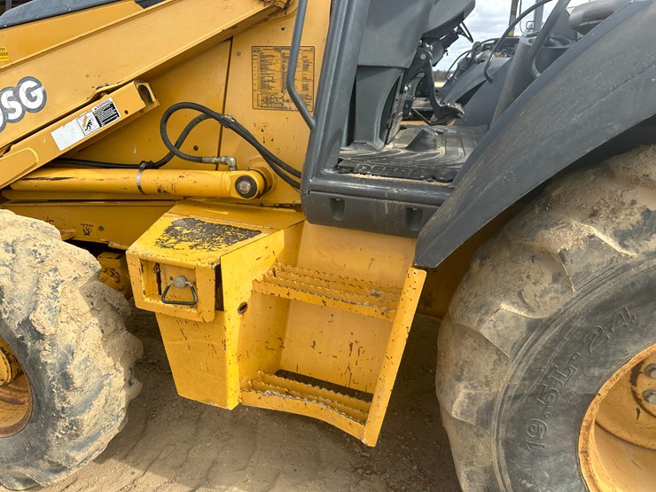 deere-310sg-image-35