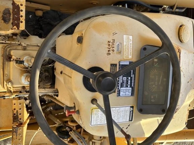 1975-ford-445a-image-31