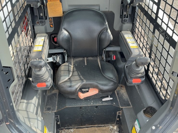 2021-bobcat-t76-image-14