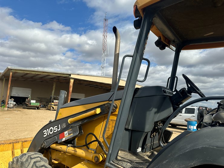 deere-310sj-image-33