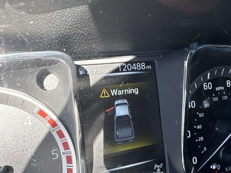 2016-nissan-titan-image-25