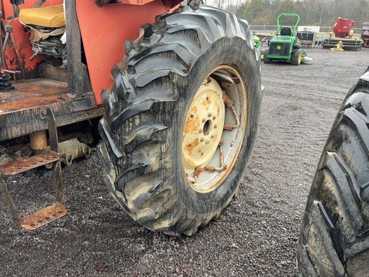 #3055-•-allis-chalmers-6080-tractor-image-16