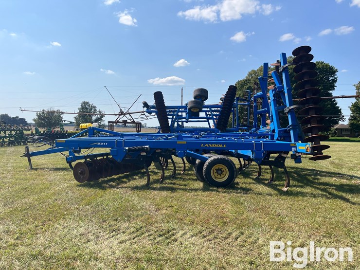 2011-landoll-2211-15-image-8