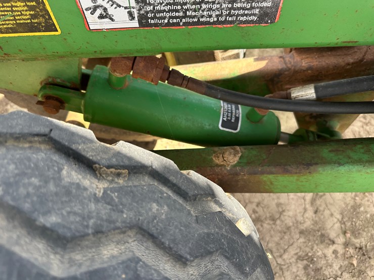 john-deere-635-image-12