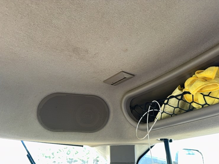 case-ih-magnum-335-image-106