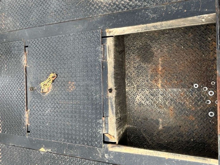 2011-eager-beaver-35glb-t/a-25’-stepdeck-trailer-image-27