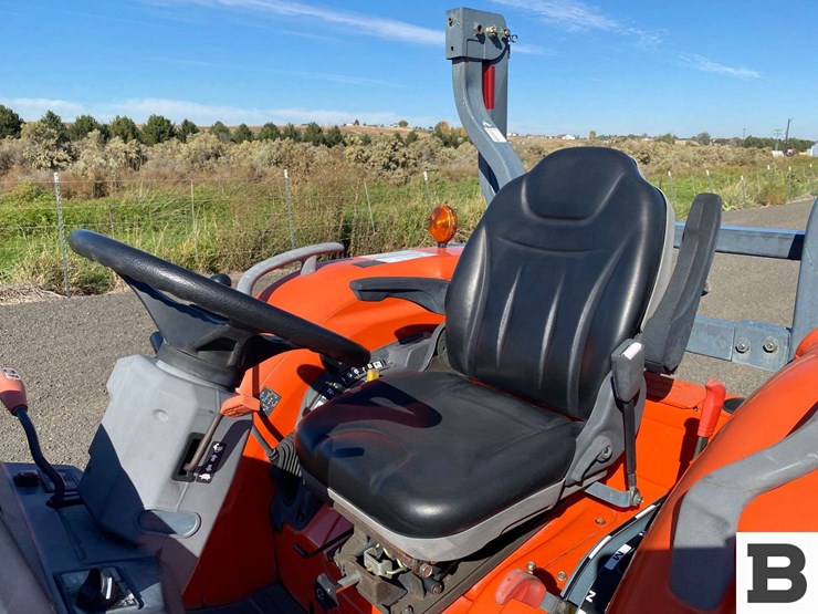 kubota-l4240d-tractor-image-41