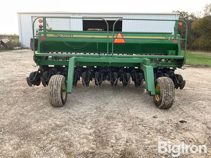 john-deere-750-image-6