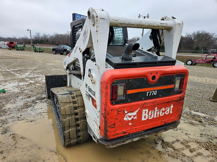 2018-bobcat-t770-image-8