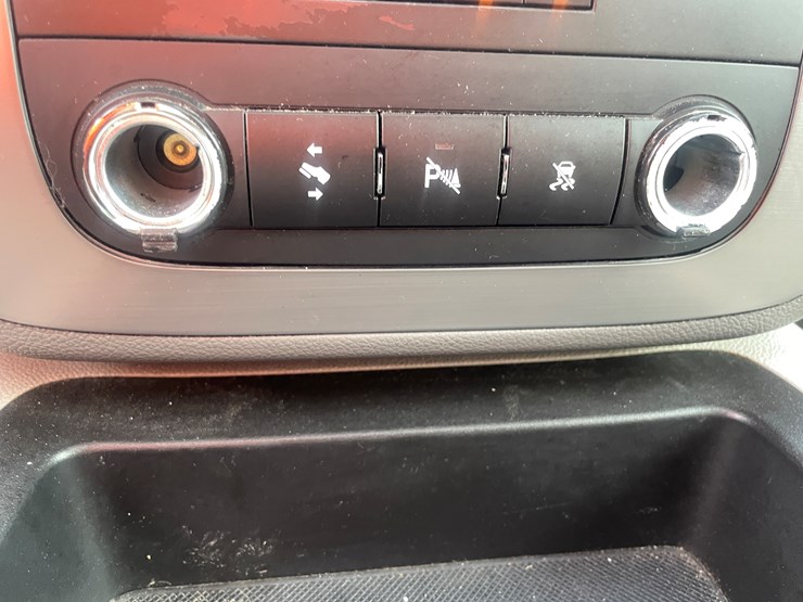 2010-gmc-yukon-image-47