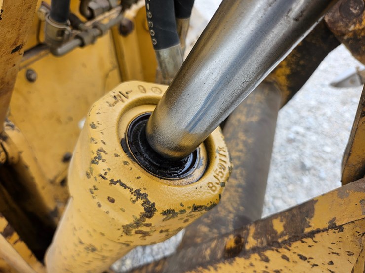 2002-caterpillar-d5g-xl-image-74