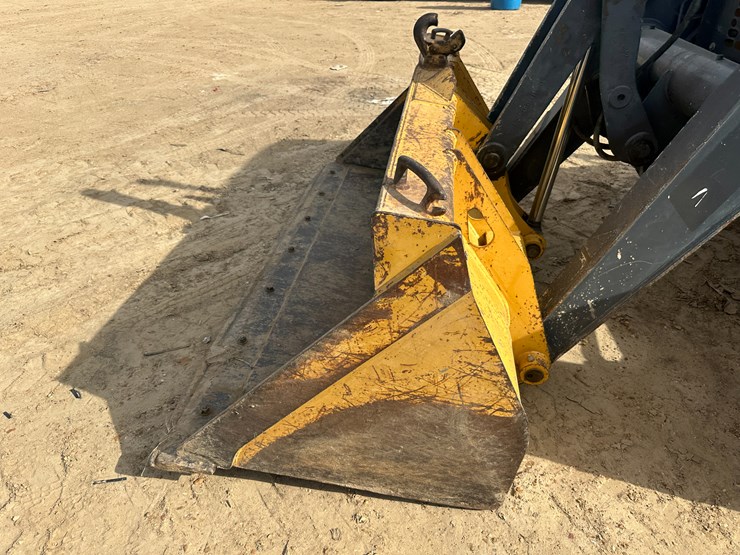 deere-310sj-image-37