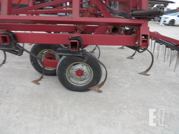 case-ih-4800-image-11