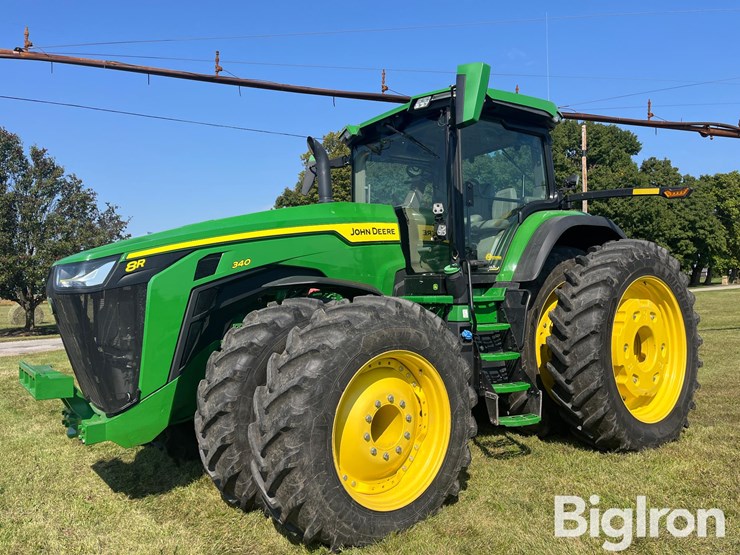 2020-john-deere-8r-340-image-10
