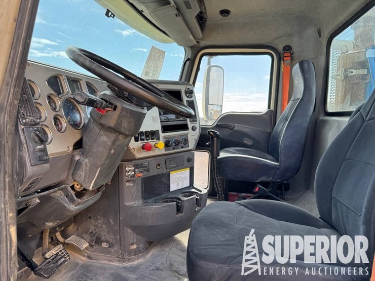 (x)-(2-3)-2017-mack-cxu633t-t/a-truck-tractor-w/-...-image-5
