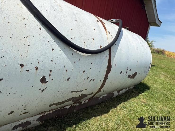 1,000-gal-fuel-tank-w/electric-pump-image-16