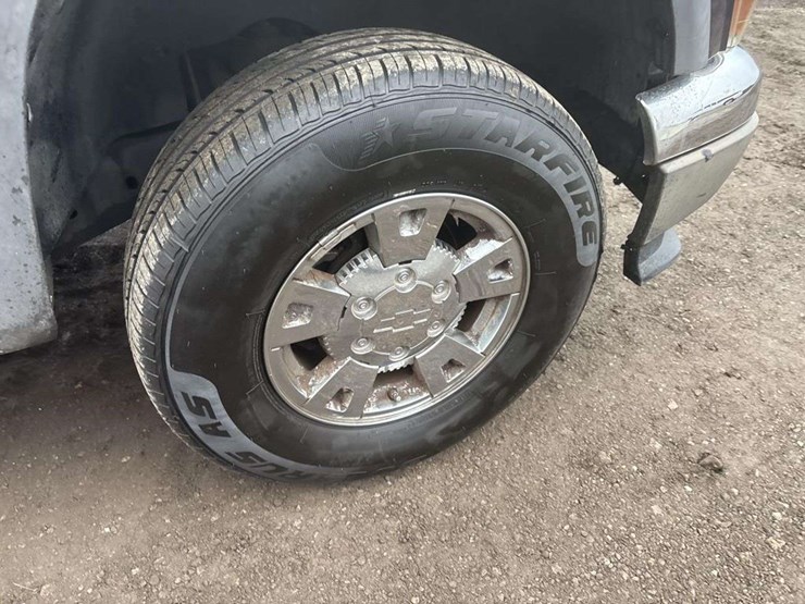 2008-chevrolet-colorado-image-11